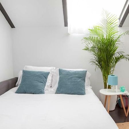 Modern Top Floor Loft At Malasana'S Heart مدريد المظهر الخارجي الصورة