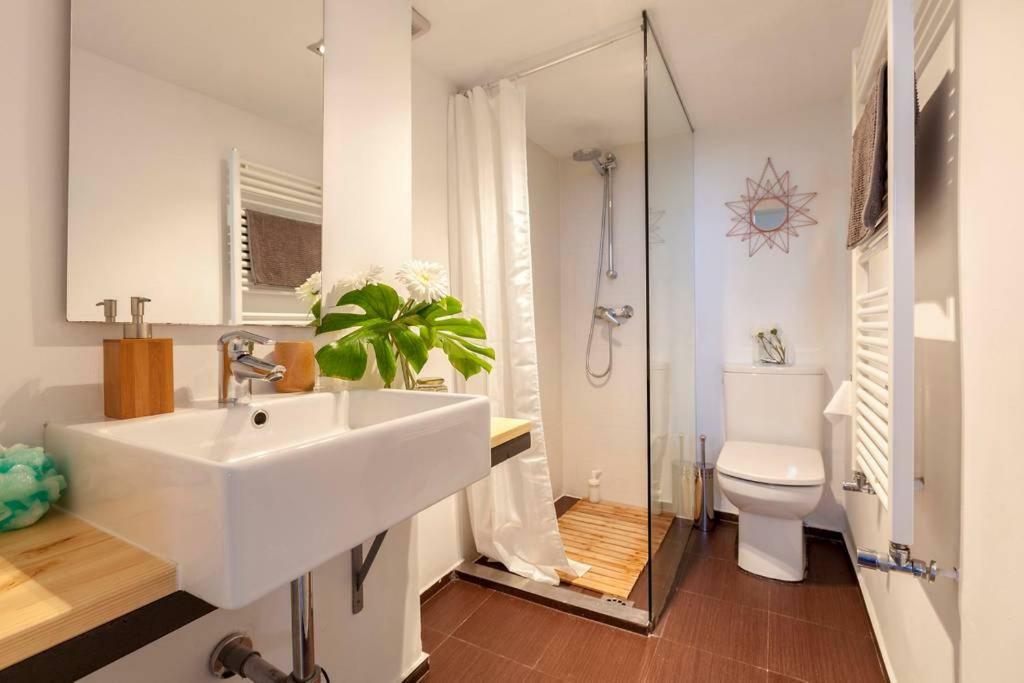 Modern Top Floor Loft At Malasana'S Heart مدريد المظهر الخارجي الصورة