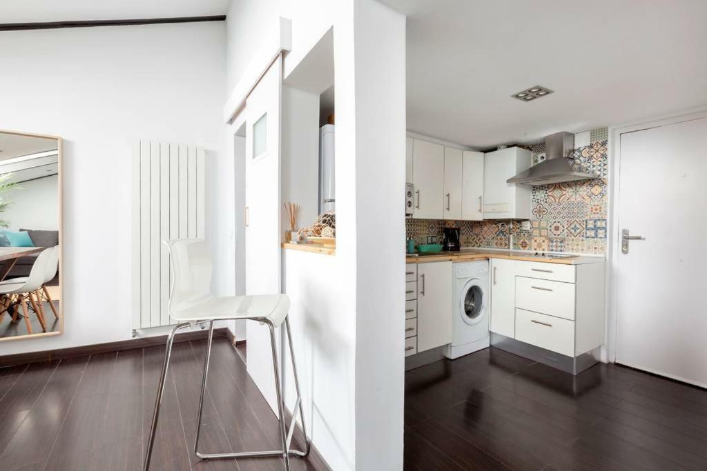 Modern Top Floor Loft At Malasana'S Heart مدريد المظهر الخارجي الصورة