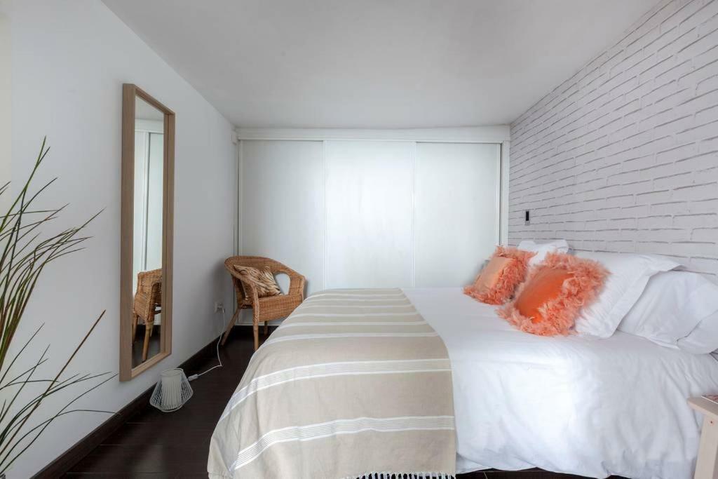 Modern Top Floor Loft At Malasana'S Heart مدريد المظهر الخارجي الصورة