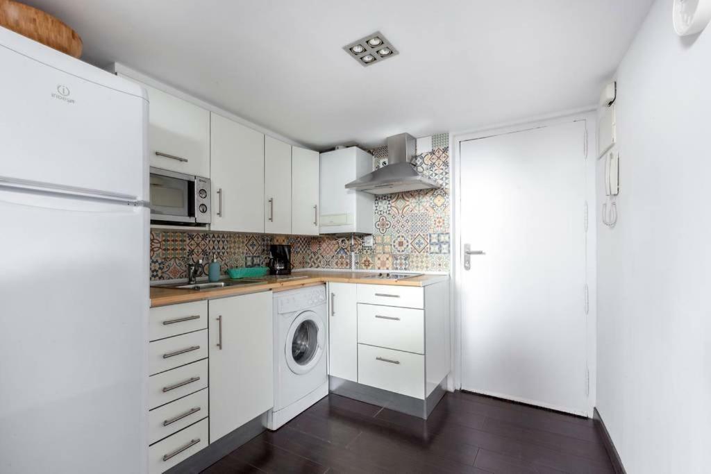 Modern Top Floor Loft At Malasana'S Heart مدريد المظهر الخارجي الصورة
